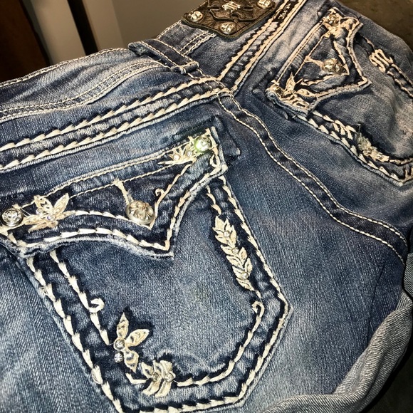 Miss Me Shorts - Picture 7 of 7